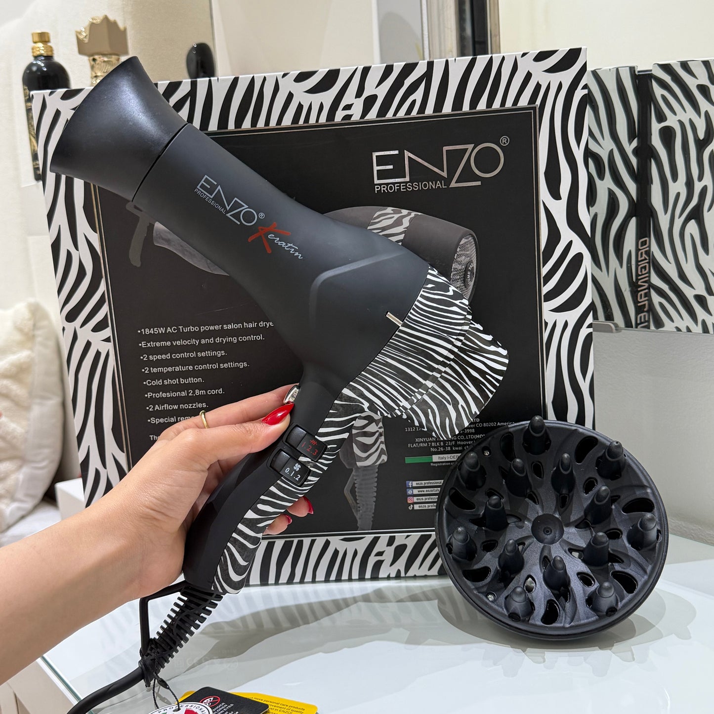 Sèche cheveux Enzo Keratin